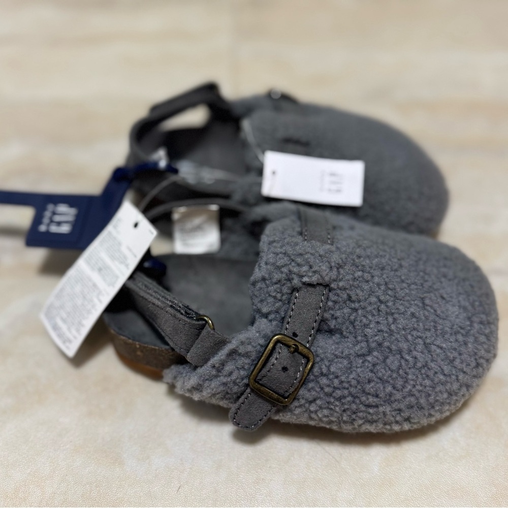 NWT GAP Toddler Gray Cozy Fleece Clogs (7-8) - Picture 3 of 7